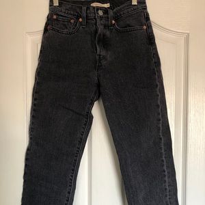 Levi’s Wedgie Straight Jeans